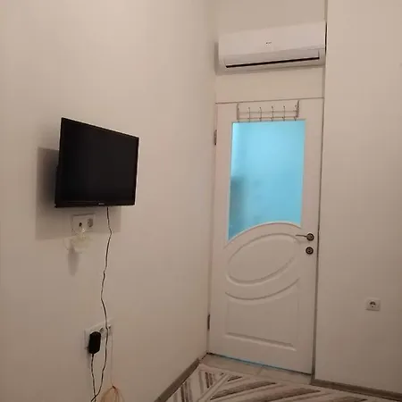 Furnished Near Akdenize University Gazde/Camere de închiriat *