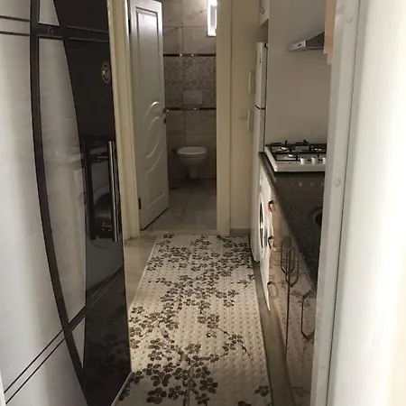 Δωμάτια σε οικογενειακή κατοικία Furnished Near Akdenize University Αττάλεια
